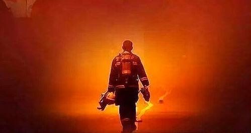 “消防烈士”谢勇：为救战友而牺牲，父母今如何？
