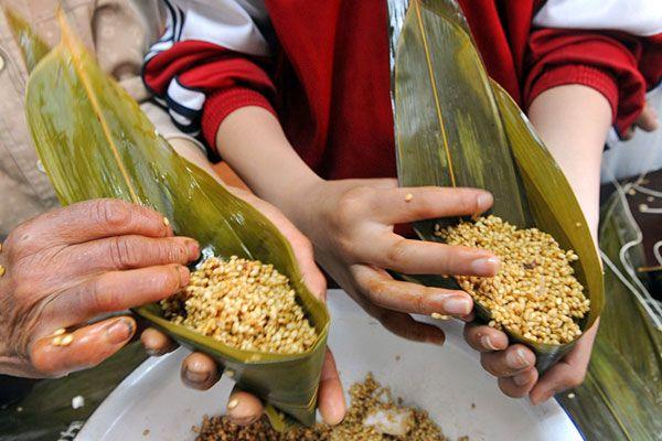 端午节为何祭拜屈原