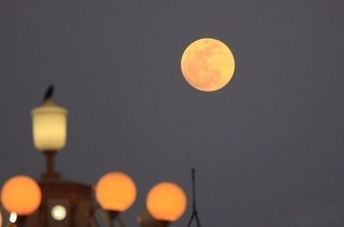 中秋节少数民族祭月拜月习俗